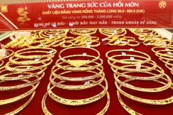 Giá vàng hôm nay 8/4/2024 vọt lên mức kỷ lục mới, SJC tăng sốc 82,4 triệu