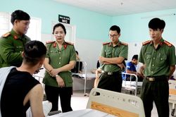 Vừa ra tù lại dùng mã tấu chém bị thương Cảnh sát Cơ Động