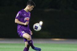 'Kèo trái' Văn Khang và hy vọng của HLV Hoàng Anh Tuấn ở U23 Việt Nam
