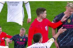 Erling Haaland lại 'tàng hình' một cách khó tin trước Real, bị trọng tài gạt tay vào mặt