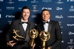 Cabin BLV: Chờ Mbappe 'so kiếm' cùng Lewandowski