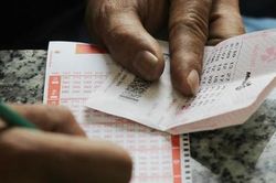 Người người, nhà nhà thi nhau 'săn' độc đắc Vietlott 300 tỷ nhưng Jackpot 2 mới tìm về chủ nhân