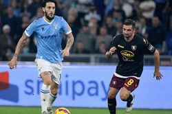 Lịch thi đấu bóng đá hôm nay 12/4: Real Betis vs Celta Vigo, Lazio vs Salernitana
