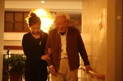 Một người không sống đến 75 tuổi hầu hết họ sẽ gặp 3 điều kỳ lạ này từ tuổi 55