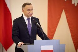 Tổng thống Ba Lan nêu tin buồn với Ukraine
