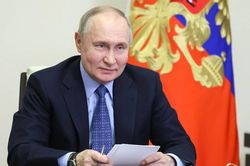 Thông tin mới về thái độ của người Nga với Tổng thống Putin