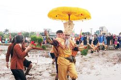 Về nơi Vua Hùng dạy dân cấy lúa