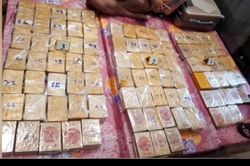 Triệt phá đường dây vận chuyển 184 bánh heroin