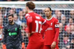 Liverpool thua sốc Crystal Palace: Thêm một ngày buồn trong cuộc đua vô địch Ngoại hạng Anh