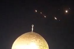 Xung đột Israel và Iran: Theo sát tình hình, bảo vệ an toàn công dân Việt Nam