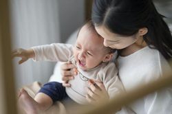 3 nơi mẹ hạn chế đưa bé đến càng ít càng tốt vì có thể ảnh hưởng xấu tới trí não