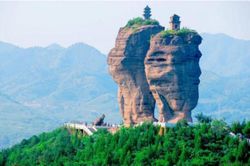 Ngôi chùa cổ bí ẩn trên đỉnh núi cao chót vót ở Hà Bắc, ai cũng thắc mắc không có đường lên thì xây dựng như thế nào?