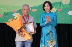 Khởi động Giải thưởng Thiếu nhi Dế Mèn lần 5 - 2024: Bao giờ văn học thiếu nhi trở lại thời hoàng kim?