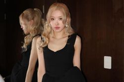 Rosé Blackpink xuất hiện tự tin sau tin đồn phẫu thuật