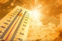 Việt Nam xuất hiện nắng nóng kỷ lục của năm 2024 lên tới hơn 42 độ C