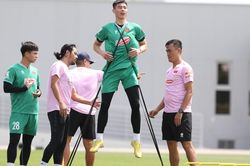 Tin nóng bóng đá Việt 17/4: U23 Việt Nam chưa từng thắng trận ra quân giải châu Á, đội tuyển nữ Việt Nam tập huấn tại Đức