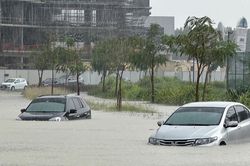 Dubai chìm trong nước