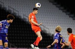 Độc lạ U23 Trung Quốc: Hàng công tịt ngòi, tung thủ môn vào đá tiền đạo
