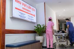Hút thuốc nhiều kèm tăng huyết áp, người đàn ông bị nhồi máu cơ tim