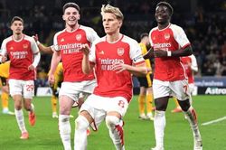 Đẳng cấp lên tiếng, Arsenal vượt khó trước Wolves để đánh chiếm ngôi đầu Ngoại hạng Anh