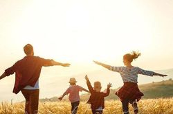 Lúa chín cúi đầu, già sao cho sướng?