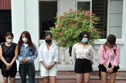 Lập nhóm 'Phố đèn đỏ Hải Dương', điều hành mại dâm xuyên quốc gia