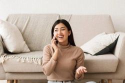 Cuồng yêu, cô gái gọi điện cho bạn trai 100 lần mỗi ngày