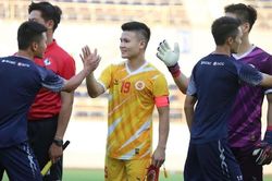 Tin nóng bóng đá Việt 25/4: 'Đại gia' V-League dùng đội hình chính đấu huyền thoại Brazil, U23 Việt Nam tập đá 11m