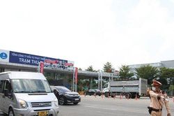 4 trường hợp cảnh sát giao thông được dừng xe trên cao tốc
