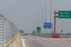 Cao tốc Bắc-Nam chưa thể thông tuyến đến điểm giao Bãi Vọt