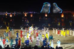 Khai mạc Carnaval Hạ Long 'Bừng sáng cùng Kỳ quan'