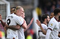 Haaland 'nổ súng' trở lại, Man City giữ quyền tự quyết trong cuộc đua vô địch với Arsenal