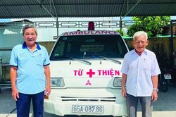 Đóng góp phát triển quê hương