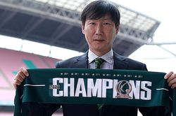 Tin nóng bóng đá Việt 2/5: Báo Trung Quốc tin HLV Kim Sang Sik giúp ĐT Việt Nam hồi sinh, HLV Đức Thắng lo V-League làm hại ĐTQG