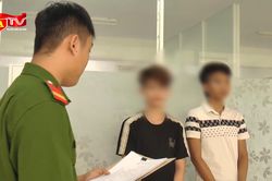 Bắt 'nóng' hai tên cướp tuổi teen dùng dao chém người, gây ra 3 vụ cướp tài sản