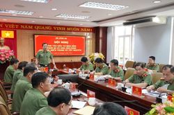 Đổi mới, đầu tư trang thiết bị đáp ứng yêu cầu công tác, chiến đấu