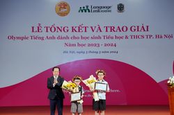 Hà Nội trao giải Olympic Tiếng Anh cho 377 học sinh xuất sắc