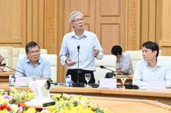 Cần quy định về thời gian áp dụng giá 0 đồng cho điện mặt trời mái nhà tự sản, tự tiêu