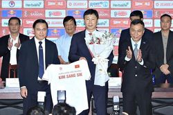 HLV Kim Sang Sik: Ý chí, đoàn kết có thể đạt được những kết quả như mong muốn