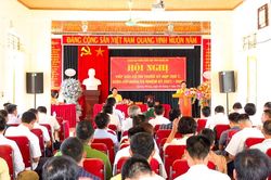 Cử tri Quế Phong kiến nghị sớm giải quyết những vướng mắc trong công tác bàn giao quản lý đất và bảo vệ rừng