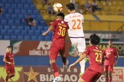 Bình Dương đua vô địch V-League với Nam Định, Tiến Linh 'gánh' hy vọng của HLV Lê Huỳnh Đức
