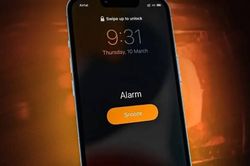 Samsung chế giễu lỗi chuông báo thức trên iPhone của Apple
