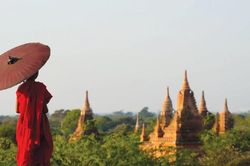 Bất biến và tùy duyên
