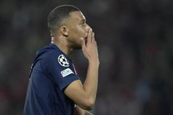 Chuyển nhượng cầu thủ: Kylian Mbappe trả lời câu hỏi tương lai với PSG
