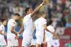 Rafaelson quá 'son', Nam Định độc bước tới chức vô địch V-League