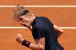 Ngoài Djokovic, còn ai thắng được Nadal ở Roma?