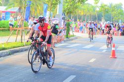 Gần 3.000 vận động viên tranh tài cuộc thi VinFast IRONMAN 70.3 Việt Nam 2024