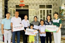 Bạn đọc ủng hộ hơn 46 triệu đồng cho 2 chị em Trương Ngọc Diễm Quỳnh và Trương Ngọc Khả Hân