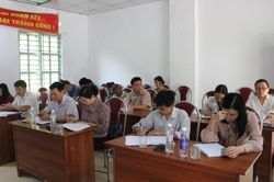 Trưởng Ban Tổ chức Tỉnh ủy Nguyễn Thúy Anh dự sinh hoạt tại Chi bộ xóm Nặm Ngùa (Hà Quảng)