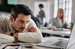 Tính cầu toàn khiến nhiều người trì hoãn những việc họ muốn làm